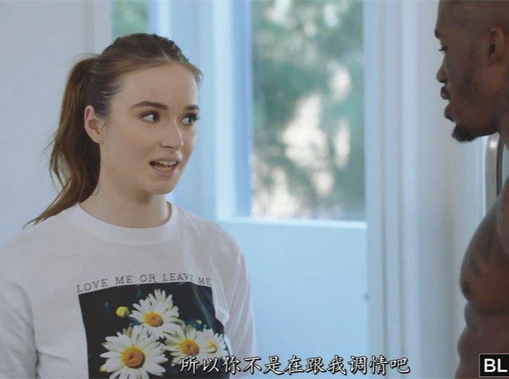 翘臀妹子在沙发上骑乘位大战男友，全程淫叫不停直到逼内射精 🔯欧美