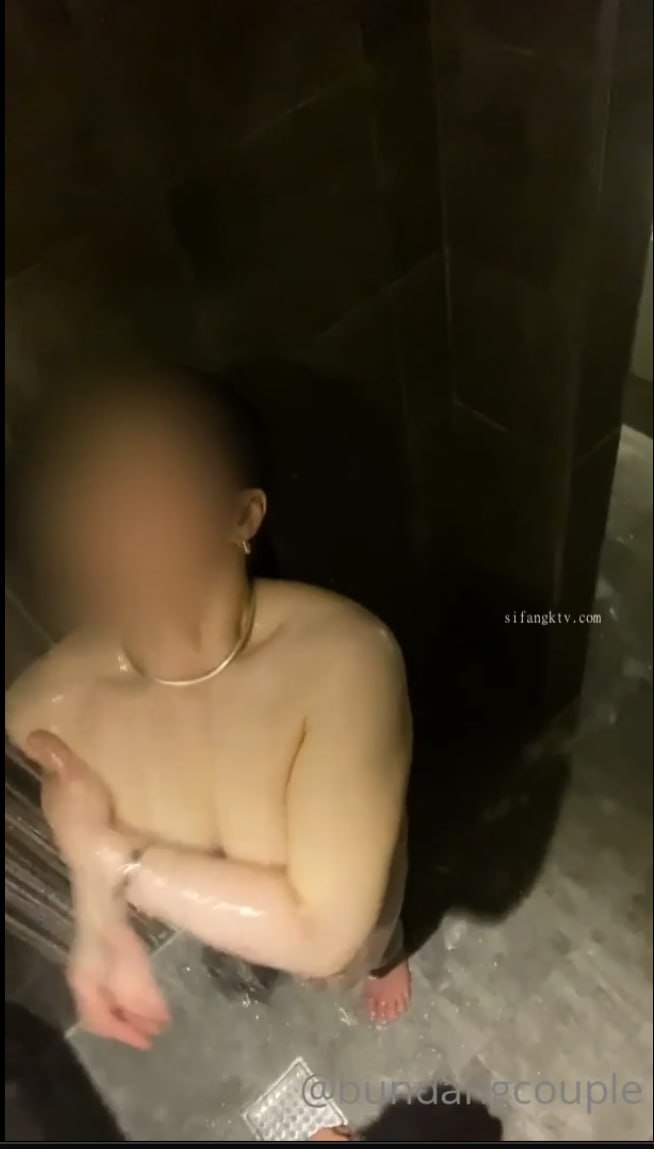 极品推荐美女洗澡自慰高清自拍皮肤白皙诱人